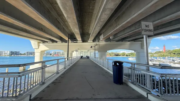 New Riverwalk walkway opens under US-1